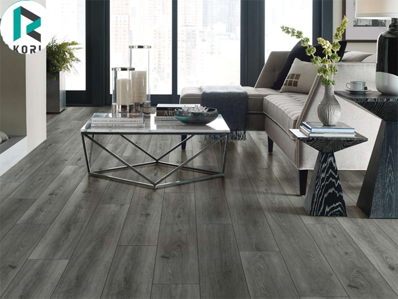 Sàn gỗ Hornitex 458 mang phong cách thiết kế hiện đại, nổi bật.